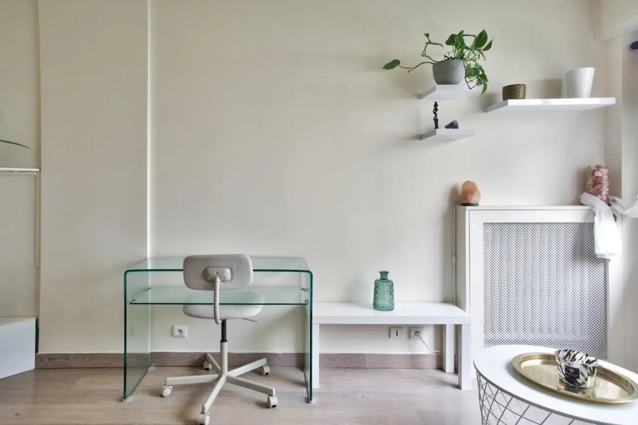 Charming Studio In The Heart Of The Invalides Paris