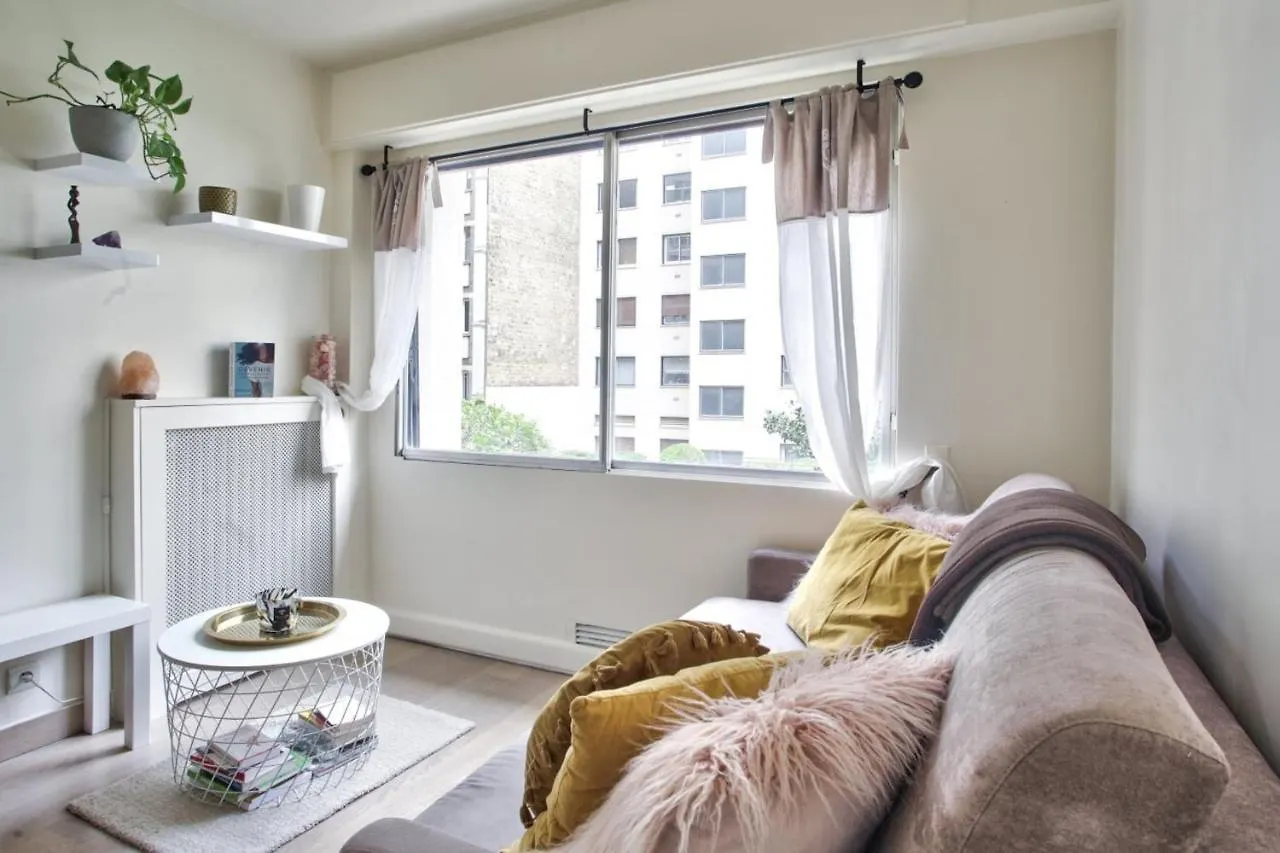 Charming Studio In The Heart Of The Invalides 0*, Paris France