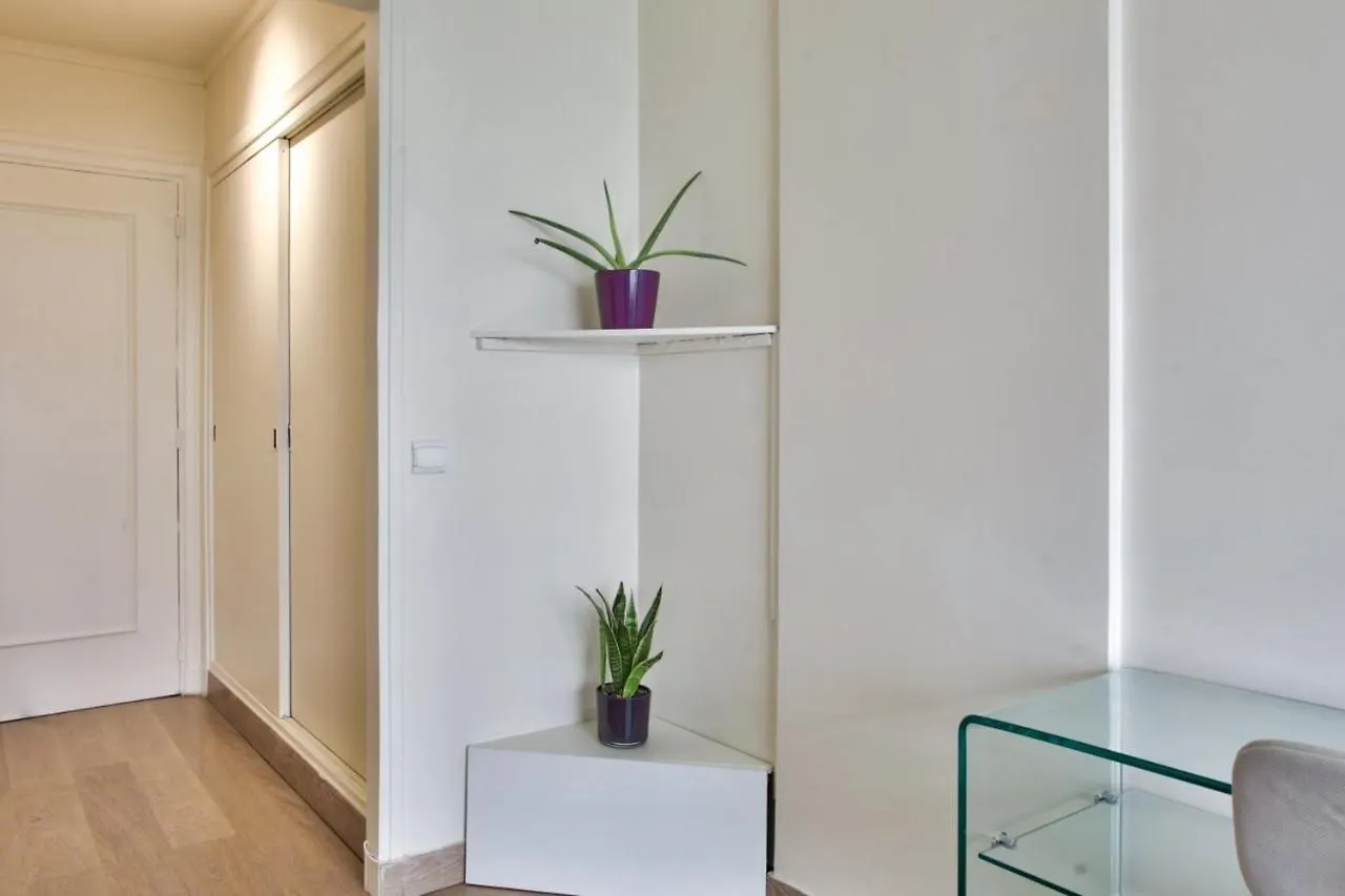 Apartment Charming Studio In The Heart Of The Invalides France