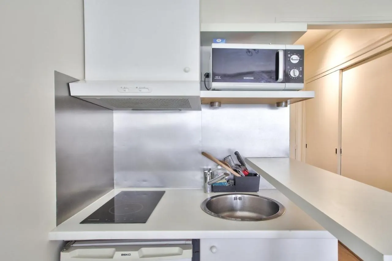 Apartment Charming Studio In The Heart Of The Invalides